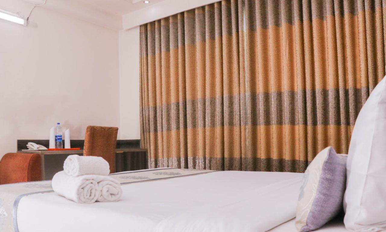 Hotel Afford Inn 达卡 外观 照片