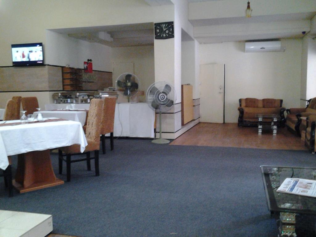Hotel Afford Inn 达卡 外观 照片